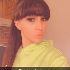 Meet your Posher, Alicia